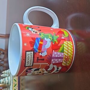 Walt Disney  Mickey Mouse & Gang Christmas Coffee Mug Cup "Mickey's Workshop"